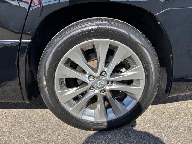 ヴェルファイア ２．４Ｚ　プラチナセレクションＩＩ　新品タイヤ４本／９インチナビ／フルセグ／Ｂｌｕｅｔｏｏｔｈ接続／ＥＴＣ／スマートキー／プッシュスタート／バックカメラ／オプション１８インチＡＷ／フリップダウン／ＡＬＰＩＮＥナビ／両側電動スライドドア／（29枚目）