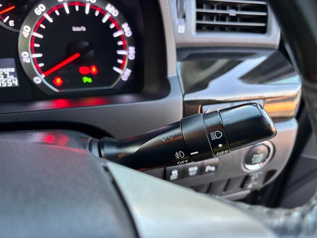 ヴェルファイア ２．４Ｚ　プラチナセレクションＩＩ　新品タイヤ４本／９インチナビ／フルセグ／Ｂｌｕｅｔｏｏｔｈ接続／ＥＴＣ／スマートキー／プッシュスタート／バックカメラ／オプション１８インチＡＷ／フリップダウン／ＡＬＰＩＮＥナビ／両側電動スライドドア／（52枚目）