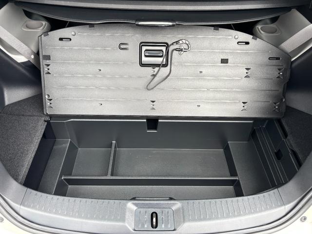 マークXジオ 240F 前後ドラレコ/カーナビ/バックカメラ/スマートキー/HIDヘッドライト/ETC/オートエアコン/電動格納ドアミラー/禁煙車/オートライト/純正アルミホイール/フォグランプ/プッシュスタート/(67枚目)