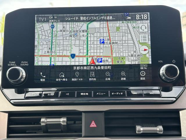 トライトン ＧＬＳ　元試乗車　スマホ連携ナビ　全方位モニター　ＥＴＣ　衝突被害軽減ブレーキ　後側方車両検知警報システム　レーダークルーズコントロール　シートヒーター　オートマチックハイビーム　スマートキー（7枚目）