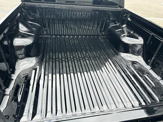 トライトン ＧＬＳ　元試乗車　スマホ連携ナビ　全方位モニター　ＥＴＣ　衝突被害軽減ブレーキ　後側方車両検知警報システム　レーダークルーズコントロール　シートヒーター　オートマチックハイビーム　スマートキー（49枚目）