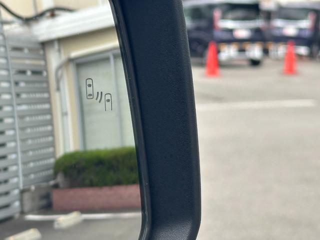 トライトン ＧＬＳ　元試乗車　スマホ連携ナビ　全方位モニター　ＥＴＣ　衝突被害軽減ブレーキ　後側方車両検知警報システム　レーダークルーズコントロール　シートヒーター　オートマチックハイビーム　スマートキー（50枚目）