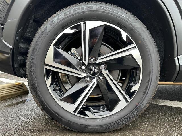 エクリプスクロスPHEV P 元試乗車 電気温水式ヒーター スマホ連携ナビ 全方位モニター ETC2.0 マイパイロット 衝突被害軽減ブレーキ 後側方車両検知警報システム 電動シート 電動リヤゲート オートマチックハイビーム(51枚目)