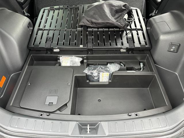 エクリプスクロスPHEV P 元試乗車 電気温水式ヒーター スマホ連携ナビ 全方位モニター ETC2.0 マイパイロット 衝突被害軽減ブレーキ 後側方車両検知警報システム 電動シート 電動リヤゲート オートマチックハイビーム(57枚目)