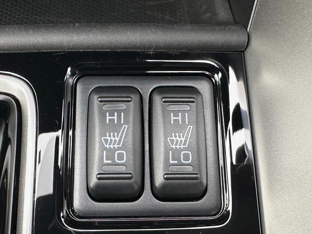 エクリプスクロスPHEV P 元試乗車 電気温水式ヒーター スマホ連携ナビ 全方位モニター ETC2.0 マイパイロット 衝突被害軽減ブレーキ 後側方車両検知警報システム 電動シート 電動リヤゲート オートマチックハイビーム(59枚目)