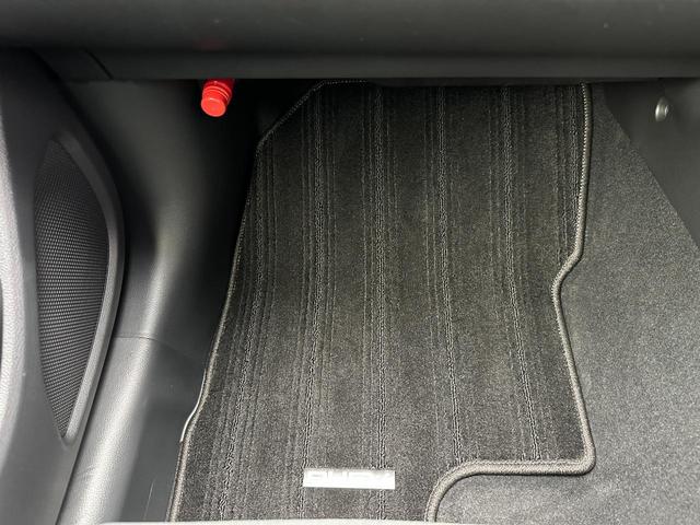 エクリプスクロスPHEV P 元試乗車 電気温水式ヒーター スマホ連携ナビ 全方位モニター ETC2.0 マイパイロット 衝突被害軽減ブレーキ 後側方車両検知警報システム 電動シート 電動リヤゲート オートマチックハイビーム(68枚目)