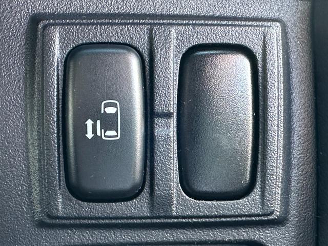 デリカＤ：５ シャモニー　ＨＤＤナビ　ＥＴＣ　後席モニター　バックカメラ　フロントカメラ　左サイドカメラ　両側スライド片側電動スライドドア　運転席電動シート　シートヒーター　オートクルーズコントロール　パーキングセンサー（7枚目）