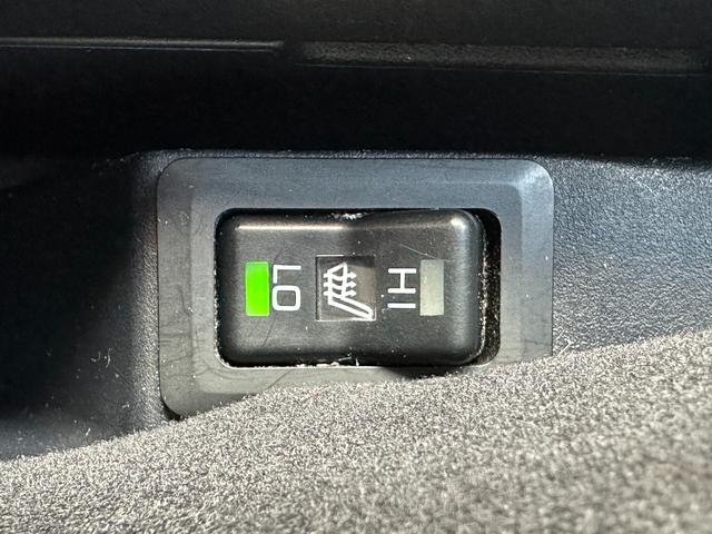 デリカＤ：５ シャモニー　ＨＤＤナビ　ＥＴＣ　後席モニター　バックカメラ　フロントカメラ　左サイドカメラ　両側スライド片側電動スライドドア　運転席電動シート　シートヒーター　オートクルーズコントロール　パーキングセンサー（38枚目）