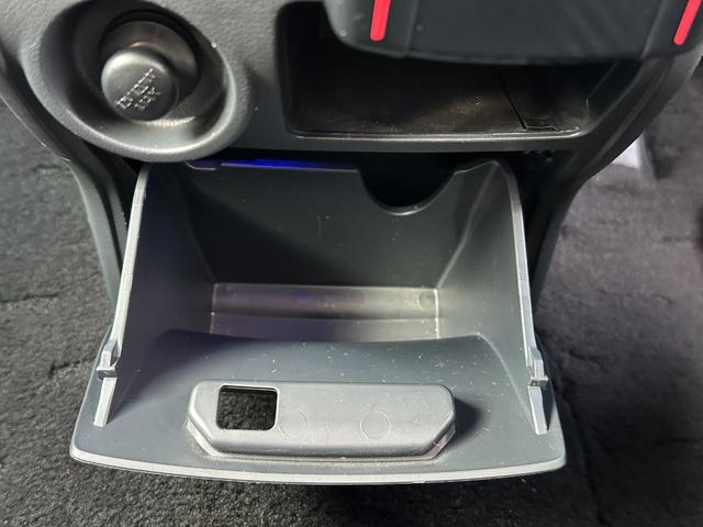 デリカＤ：５ シャモニー　ＨＤＤナビ　ＥＴＣ　後席モニター　バックカメラ　フロントカメラ　左サイドカメラ　両側スライド片側電動スライドドア　運転席電動シート　シートヒーター　オートクルーズコントロール　パーキングセンサー（50枚目）