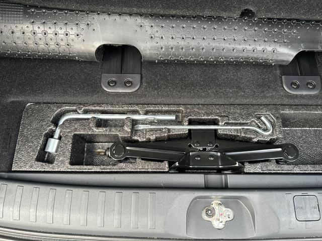 デリカＤ：５ シャモニー　ＨＤＤナビ　ＥＴＣ　後席モニター　バックカメラ　フロントカメラ　左サイドカメラ　両側スライド片側電動スライドドア　運転席電動シート　シートヒーター　オートクルーズコントロール　パーキングセンサー（59枚目）