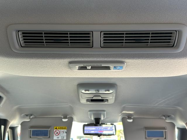 デリカミニ T プレミアム 元試乗車 メモリーナビ 全方位モニター ETC マイパイロット 衝突被害軽減ブレーキ 踏み間違い防止装置 パーキングセンサー 両側電動スライドドア シートヒーター デジタルルームミラー スマートキー(20枚目)