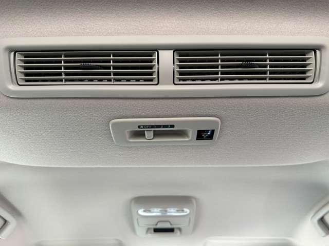 ｅＫクロススペース Ｇ　プラスエディション　ワンオーナー　メモリーナビ　全方位モニター　衝突被害軽減ブレーキ　踏み間違い防止装置　パーキングセンサー　両側電動スライドドア　シートヒーター　オートマチックハイビーム　フォグランプ　スマートキー（16枚目）