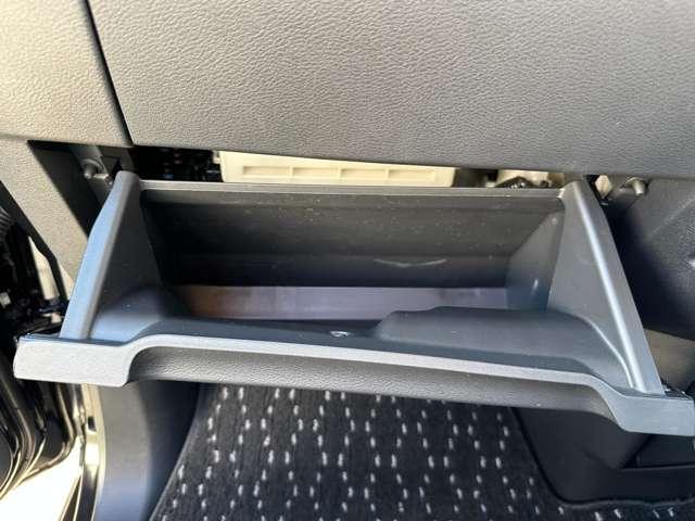 ｅＫクロススペース Ｇ　プラスエディション　ワンオーナー　メモリーナビ　全方位モニター　衝突被害軽減ブレーキ　踏み間違い防止装置　パーキングセンサー　両側電動スライドドア　シートヒーター　オートマチックハイビーム　フォグランプ　スマートキー（37枚目）