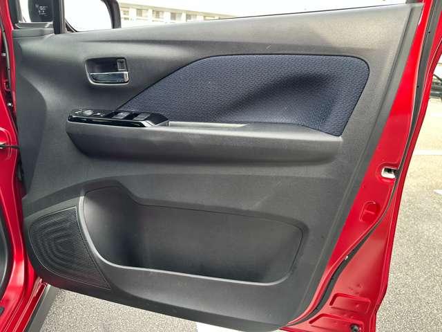 eKクロス G ワンオーナー メモリーナビ 全方位モニター ETC マイパイロット 衝突被害軽減ブレーキ 踏み間違い防止装置 パーキングセンサー シートヒーター オートマチックハイビーム デジタルルームミラー(38枚目)