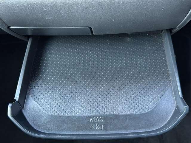 デリカミニ Ｔ　プレミアム　ワンオーナー　ディスプレイオーディオ　全周囲カメラ　ＥＴＣ　マイパイロット　衝突被害軽減ブレーキ　踏み間違い防止装置　パーキングセンサー　両側電動スライドドア　シートヒーター　デジタルルームミラー（50枚目）