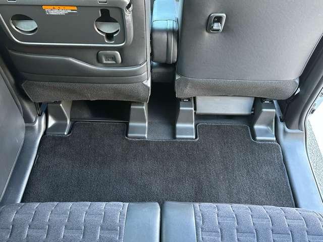 デリカミニ Ｔ　プレミアム　ワンオーナー　ディスプレイオーディオ　全周囲カメラ　ＥＴＣ　マイパイロット　衝突被害軽減ブレーキ　踏み間違い防止装置　パーキングセンサー　両側電動スライドドア　シートヒーター　デジタルルームミラー（56枚目）