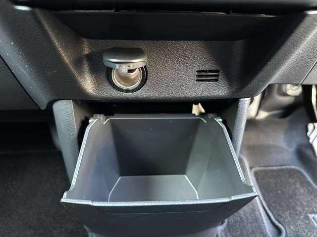 デリカミニ Ｔ　プレミアム　ワンオーナー　メモリーナビ　全周囲カメラ　ＥＴＣ　マイパイロット　衝突被害軽減ブレーキ　踏み間違い防止装置　パーキングセンサー　両側電動スライドドア　デジタルルームミラー　シートヒーター　スマートキー（51枚目）