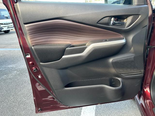 デリカD:2 カスタムハイブリッドMV全方位カメラ付ナビパッケージ ワンオーナー メモリーナビ 全周囲カメラ ETC レーダークルーズコントロール 衝突被害軽減ブレーキ 踏み間違い防止装置 パーキングセンサー 両川電動スライドドア シートヒーター スマートキー(54枚目)