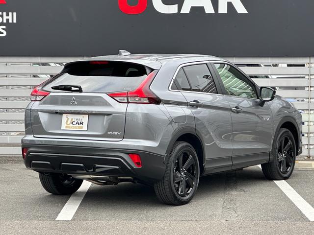 エクリプスクロスＰＨＥＶ ブラックエディション　元試乗車　電気温水式ヒーター　電動シート　スマホ連携ナビ　全周囲カメラ　ＥＴＣ　マイパイロット　衝突被害軽減ブレーキ　後側方車両検知警報システム　電動リヤゲート　シートヒーター　スマートキー（2枚目）