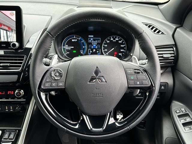 エクリプスクロスＰＨＥＶ ブラックエディション　元試乗車　電気温水式ヒーター　電動シート　スマホ連携ナビ　全周囲カメラ　ＥＴＣ　マイパイロット　衝突被害軽減ブレーキ　後側方車両検知警報システム　電動リヤゲート　シートヒーター　スマートキー（26枚目）