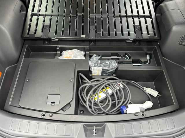 エクリプスクロスＰＨＥＶ ブラックエディション　元試乗車　電気温水式ヒーター　電動シート　スマホ連携ナビ　全周囲カメラ　ＥＴＣ　マイパイロット　衝突被害軽減ブレーキ　後側方車両検知警報システム　電動リヤゲート　シートヒーター　スマートキー（34枚目）