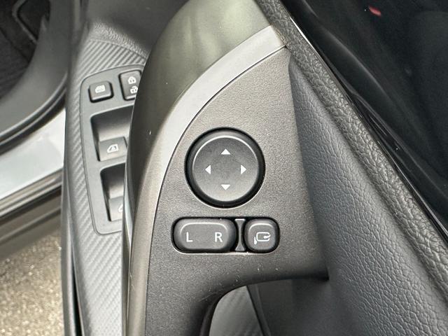 エクリプスクロスＰＨＥＶ ブラックエディション　元試乗車　電気温水式ヒーター　電動シート　スマホ連携ナビ　全周囲カメラ　ＥＴＣ　マイパイロット　衝突被害軽減ブレーキ　後側方車両検知警報システム　電動リヤゲート　シートヒーター　スマートキー（42枚目）