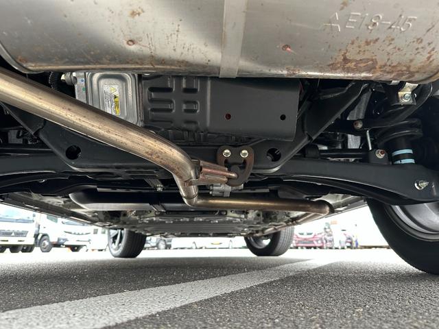 エクリプスクロスＰＨＥＶ ブラックエディション　元試乗車　電気温水式ヒーター　電動シート　スマホ連携ナビ　全周囲カメラ　ＥＴＣ　マイパイロット　衝突被害軽減ブレーキ　後側方車両検知警報システム　電動リヤゲート　シートヒーター　スマートキー（60枚目）