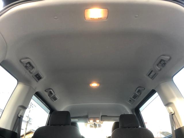 ステップワゴン Ｇ　ＨＤＤナビ　スマートスタイルエディション　ナビ　バックカメラ　ＥＴＣ　スマートキー　ＨＩＤ両側パワースライドドア　キャプテンシート　７人乗り　スマートキースペアー１エアバッグ（9枚目）
