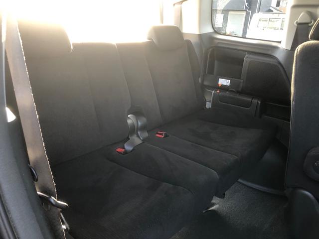 ステップワゴン Ｇ　ＨＤＤナビ　スマートスタイルエディション　ナビ　バックカメラ　ＥＴＣ　スマートキー　ＨＩＤ両側パワースライドドア　キャプテンシート　７人乗り　スマートキースペアー１エアバッグ（30枚目）