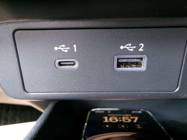 オーラ １．２　Ｇ　コネクトナビＴＶ＋＋ＥＴＣ２．０＋ＳＯＳコール　自動（被害軽減）ブレーキ　ＬＥＤ　ＬＫＡ　　ＥＴＣ２．０　前後ドライブレコーダー　カーテンエアバッグ　イモビライザー　アルミホイール　インテリジェントキー　　ワンオーナー　ナビＴＶ（19枚目）