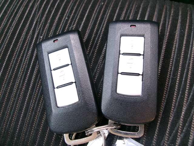 デイズ 660 ハイウェイスターX アラウンドモニター メモリーナビ ナビTV付 全席PW ISTOP ダブルエアバッグ PS スマキー Bカメラ AAC ETC キーフリーシステム ABS 1セグTV メモリーナビ エアバック 車線逸脱警告 サイドカメラ(16枚目)