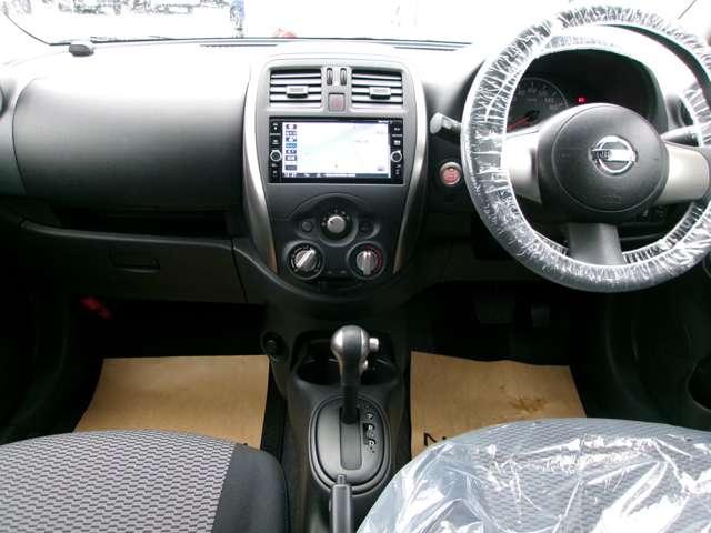 マーチ 1.2 X Vセレクション メモリーナビTV バックモニター ナビ ドラレコ 盗難防止装置 スマートキー オートエアコン キーフリー アイドリングストップ Wエアバック ワンオーナー ABS パワーウィンドウ パワーステアリング メモリーナビ 運転席エアバッグ(3枚目)