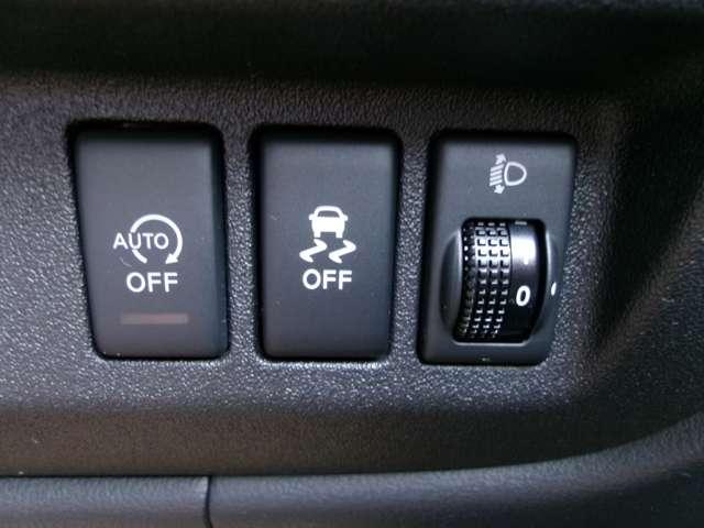 マーチ 1.2 X Vセレクション メモリーナビTV バックモニター ナビ ドラレコ 盗難防止装置 スマートキー オートエアコン キーフリー アイドリングストップ Wエアバック ワンオーナー ABS パワーウィンドウ パワーステアリング メモリーナビ 運転席エアバッグ(10枚目)