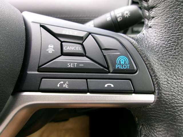 セレナ ２．０　ハイウェイスター　Ｖ　メモリーナビＴＶ　後席モニター　サイドエアバッグ　アラウンドビュ－　１オナ　アルミ　衝突被害軽減　ＬＤＰ　エアバッグ　両側オートスライドドア　ＬＥＤライト　インテリジェントキー　サイドカメラ　メモリーナビ　アイドリングストップ（13枚目）