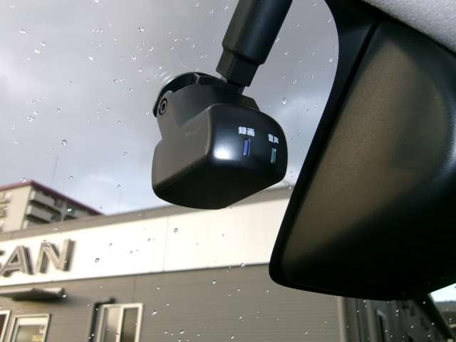 ルークス ６６０　ハイウェイスターＸ　メモリーナビＴＶ　アラウンドビューモニター　アイスト　衝突被害軽減ブレ－キ　マルチビューカメラ　車線逸脱警報装置　ＥＴＣ　ＬＥＤ　スマートキー　パワーウィンドウ　カーテンエアバック　ドライブレコーダー　ナビＴＶ　バックカメラ　パワステ　キーフリ（9枚目）