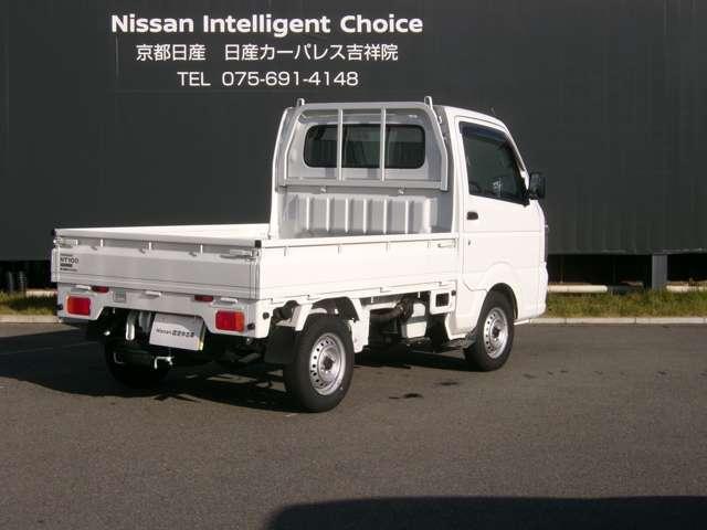 NT100クリッパートラック 660 DX 4WD 4WD 5速マニュアル車 エアコン パワステ Wエアバッグ ワンオーナー車 運転席エアバック PS 4WD エアコンパワステ ABS 寒冷地仕様(2枚目)