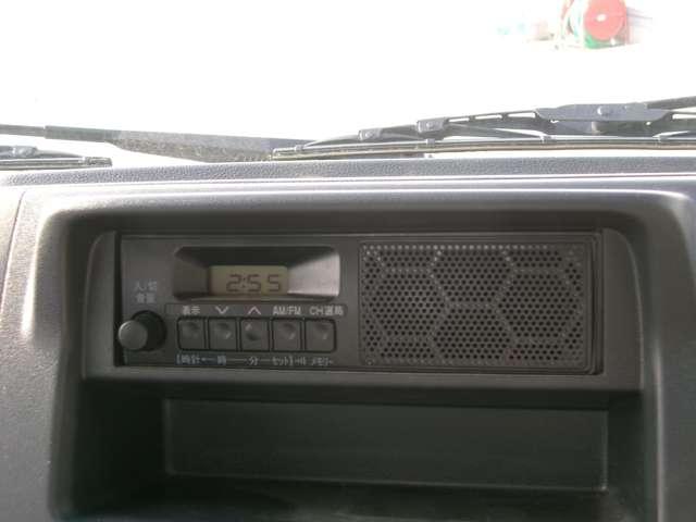 NT100クリッパートラック 660 DX 4WD 4WD 5速マニュアル車 エアコン パワステ Wエアバッグ ワンオーナー車 運転席エアバック PS 4WD エアコンパワステ ABS 寒冷地仕様(4枚目)