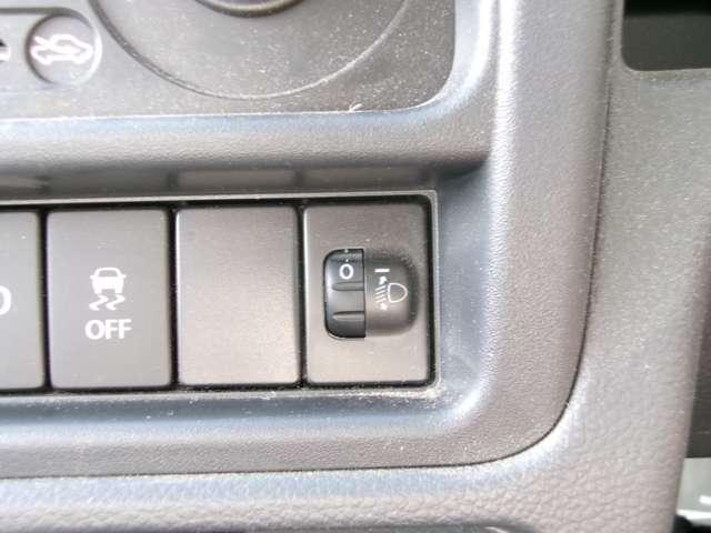 NT100クリッパートラック 660 DX 4WD 4WD 5速マニュアル車 エアコン パワステ Wエアバッグ ワンオーナー車 運転席エアバック PS 4WD エアコンパワステ ABS 寒冷地仕様(11枚目)