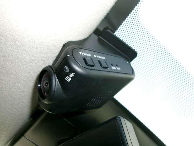 オーラ 1.2 G 90周年記念車 コネクトナビTV+通信ユニット+ETC2.0+SOSコ アラウンドモニ LED スマートキー 衝突軽減ブレーキ 禁煙車 オートエアコン アルミ メモリーナビ ドラレコ バックカメラ サイドカメラ キーレス アイドリングストップ ETC レーダークルーズ(10枚目)