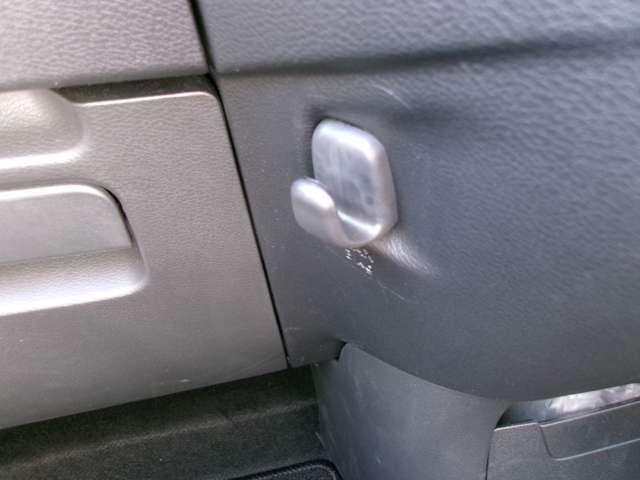 デイズ ６６０　Ｘ　メモリーナビＴＶ　バックモニター　踏み間違え防止　スマートキー　イモビライザー　バックカメラ　レーンキープ　アイドリングストップ　キーレス　フルオートエアコン　ナビＴＶ　ＷＡＢ　運転席エアバック　メモリーナビゲーション　ＰＳ　ＡＢＳ（15枚目）