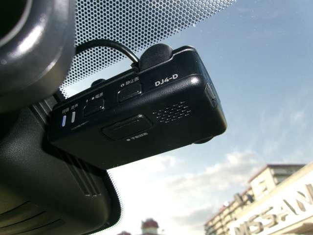 セレナ 2.0 ハイウェイスター V プロパイロット アラウンドモニター サイドエアバッグ アラウンドビュ- 1オナ アルミ 衝突被害軽減 LDP エアバッグ 両側オートスライドドア LEDライト インテリジェントキー サイドカメラ メモリーナビ アイドリングストップ(8枚目)