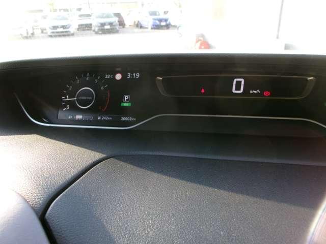 セレナ 2.0 ハイウェイスター V プロパイロット アラウンドモニター サイドエアバッグ アラウンドビュ- 1オナ アルミ 衝突被害軽減 LDP エアバッグ 両側オートスライドドア LEDライト インテリジェントキー サイドカメラ メモリーナビ アイドリングストップ(10枚目)