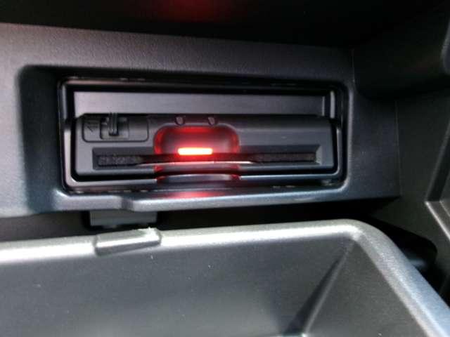 セレナ 1.2 e-POWER ハイウェイスター V 360°カメラ エマジェンシーブレーキ スマキー バックカメラ LED レーンアシスト クルコン ドラレコ Aストップ イモビ フルオートエアコン アルミホイール エアバック メモリーナビ キーフリー(8枚目)