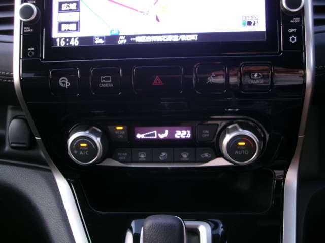 セレナ 1.2 e-POWER ハイウェイスター V 360°カメラ エマジェンシーブレーキ スマキー バックカメラ LED レーンアシスト クルコン ドラレコ Aストップ イモビ フルオートエアコン アルミホイール エアバック メモリーナビ キーフリー(10枚目)