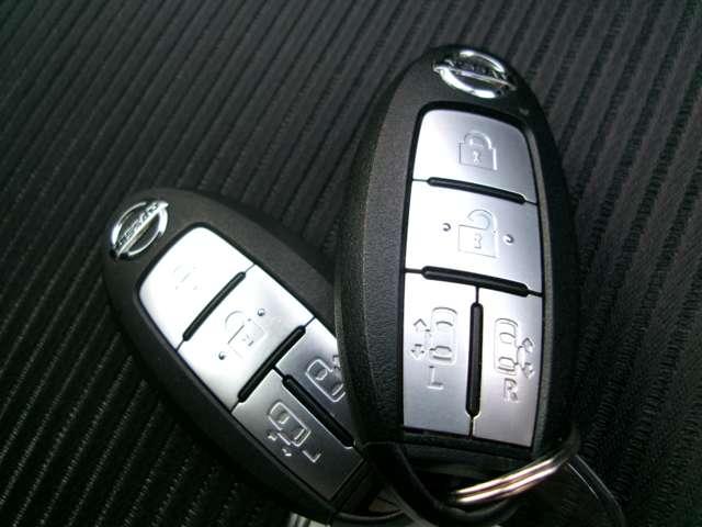 セレナ 1.2 e-POWER ハイウェイスター V 360°カメラ エマジェンシーブレーキ スマキー バックカメラ LED レーンアシスト クルコン ドラレコ Aストップ イモビ フルオートエアコン アルミホイール エアバック メモリーナビ キーフリー(20枚目)