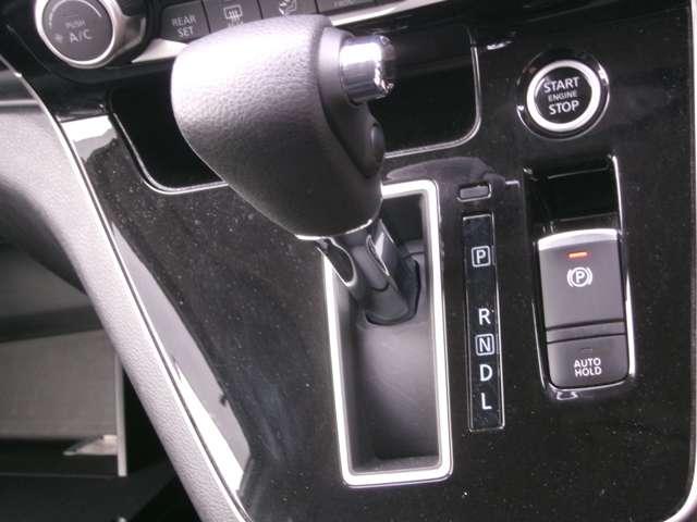 セレナ 2.0 ハイウェイスター V プロパイロット アラウンドビュ- 1オナ アルミ 衝突被害軽減 LDP エアバッグ 両側オートスライドドア LEDライト インテリジェントキー サイドカメラ メモリーナビ アダプティブクルーズコントロール ナビTV(12枚目)