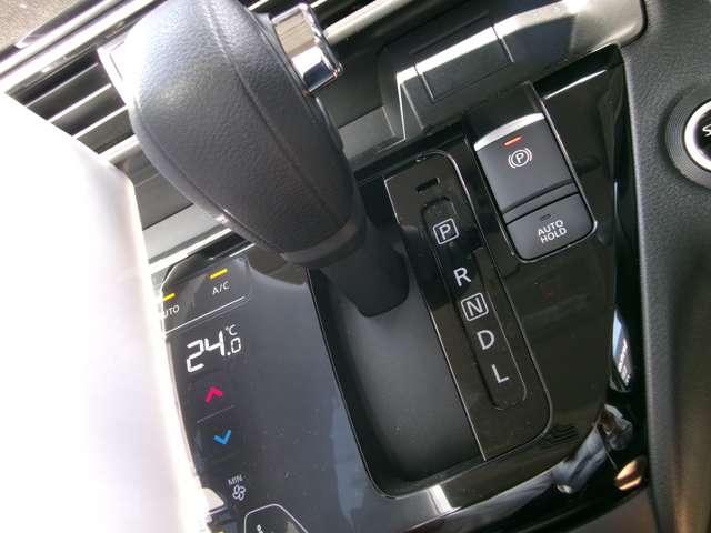 ルークス 660 ハイウェイスターX プロパイロット エディション 両側オートスライド アラウンドモニター 左右パワースライドドア イモビ パノラマモニター 助手席エアバッグ 衝突軽減ブレーキ PW ナビ&TV 1セグ 禁煙 LEDヘッドライト LDW スマートキー ETC ワンオーナー車 バックカメラ(13枚目)