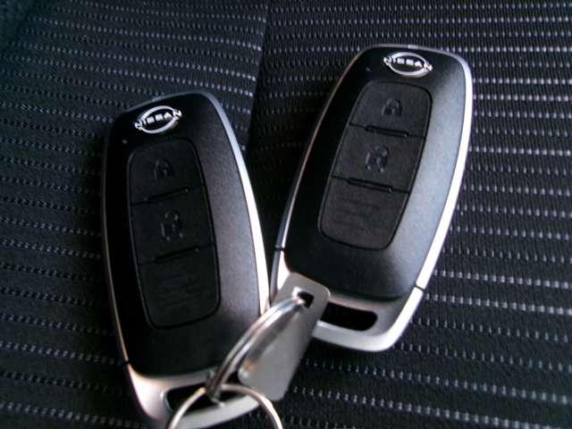 ノート 1.2 X 京都日産オリジナル限定車 リアカメラ 衝突被害軽減ブレ-キ 全方位カメラ ETC付 アルミ 禁煙車 LEDヘッドライト レーンアシスト インテリジェントキー ワンオーナー ドラレコ アイドリングストップ 盗難防止システム(20枚目)