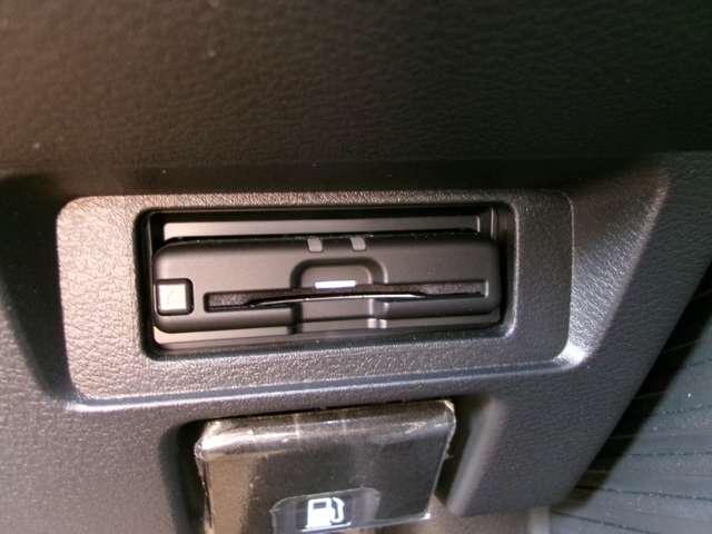 オーラ 1.2 G レザーエディション アラウンドモニター メモリーナビ ワンオーナ 追突防止 本革 車線逸脱警報装置 LED ドライブレコーダー 盗難防止 バックモニター ETC インテリジェントキー メモリーナビゲーション AW キーレスエントリー オートエアコン(9枚目)