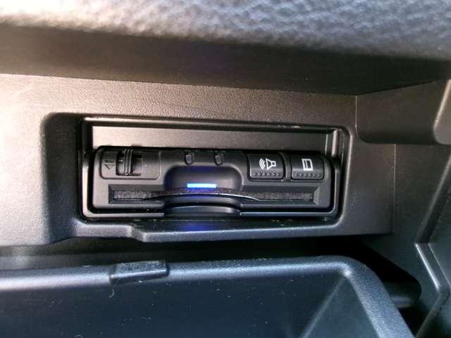 セレナ 2.0 ハイウェイスター VセレクションII 両側オートスライド アラウンドモニター バックモニタ 全周囲モニタ アイスト インテリキー LEDライト ETC車載器 オートクルーズコントロール サイドエアバッグ ドライブレコーダー メモリ-ナビ アルミ TVナビ エアバック ABS(7枚目)